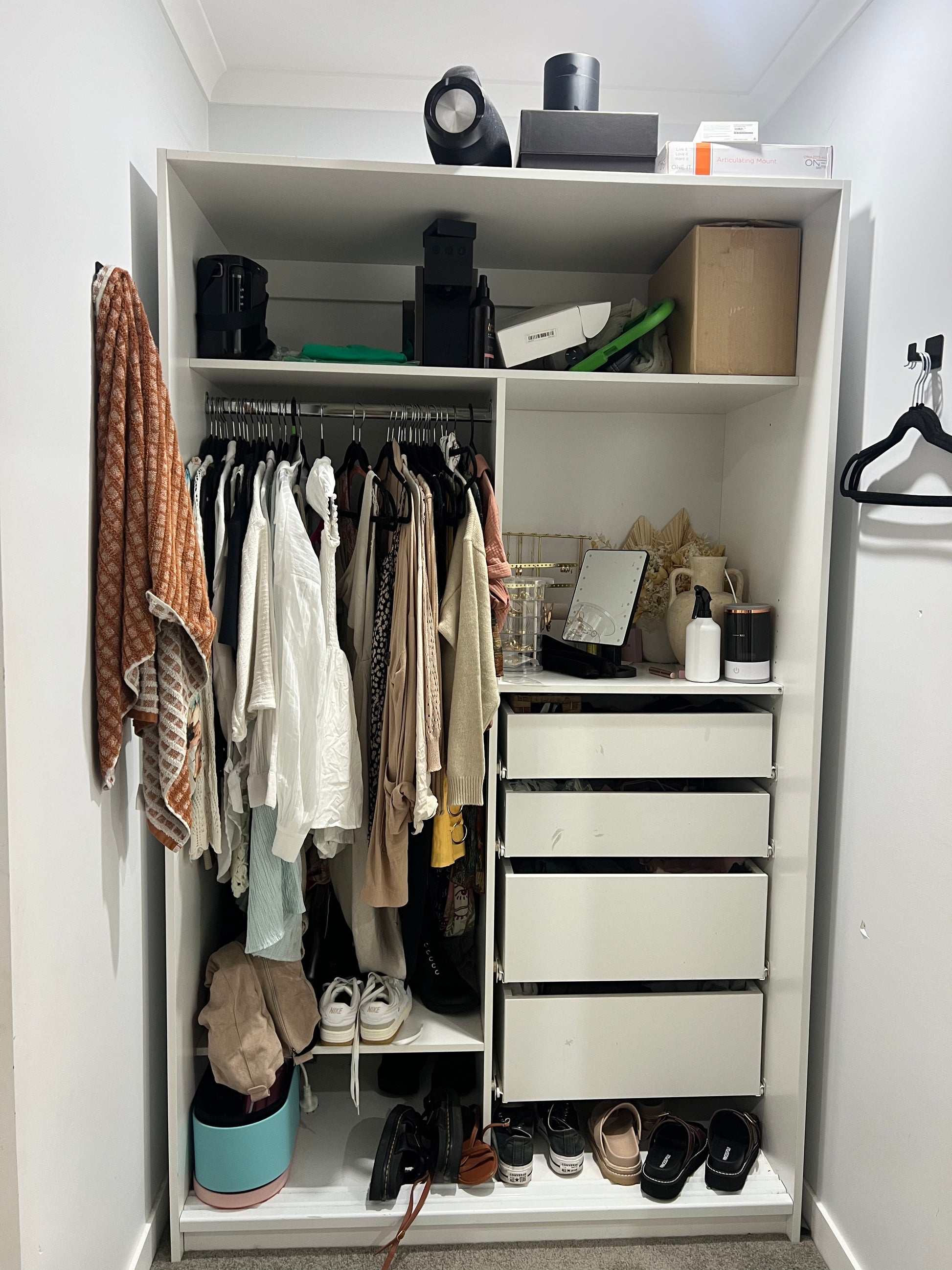 Declutter With Me - The "Let's Do This Together" Service