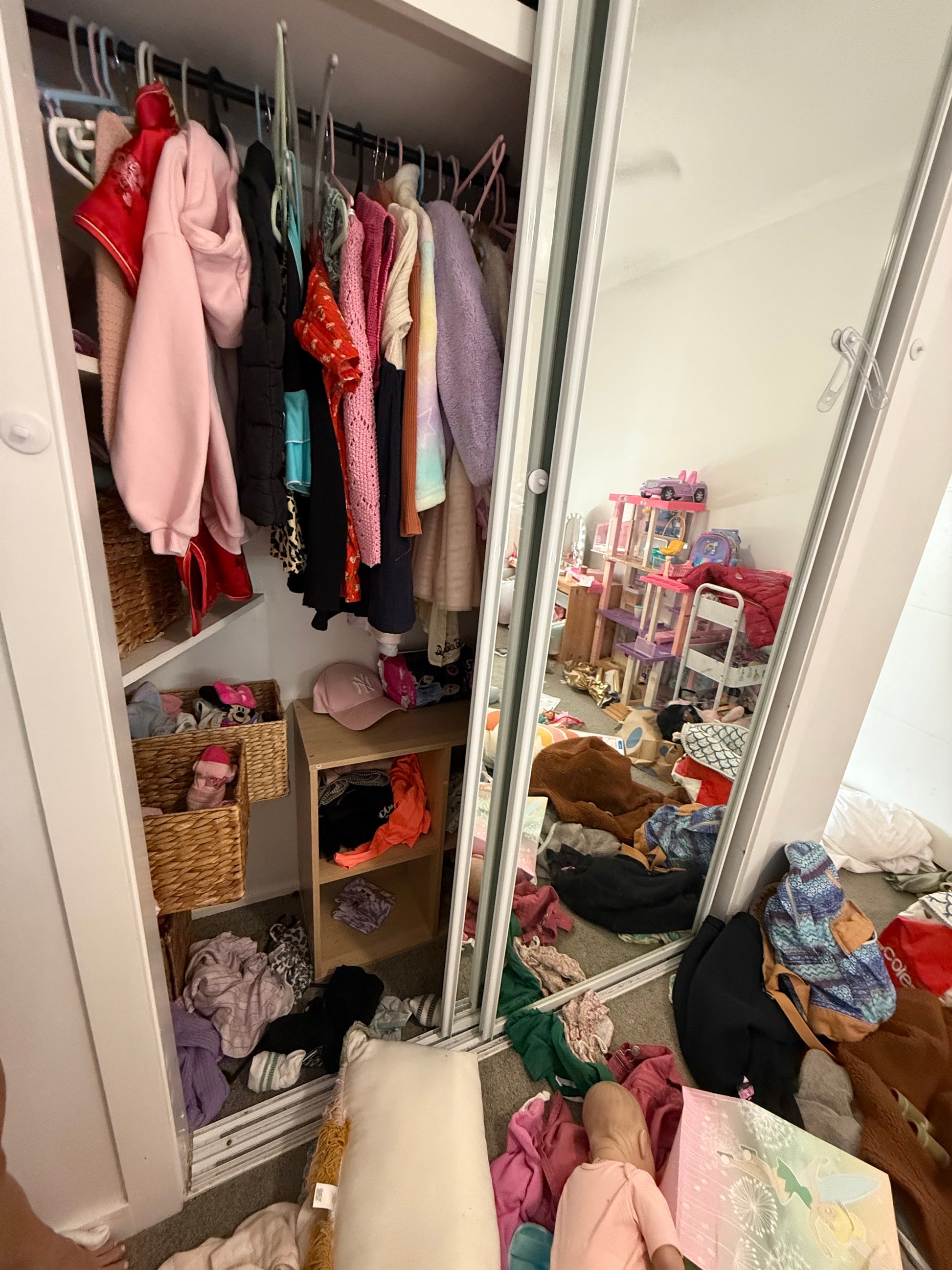 Declutter With Me - The "Let's Do This Together" Service